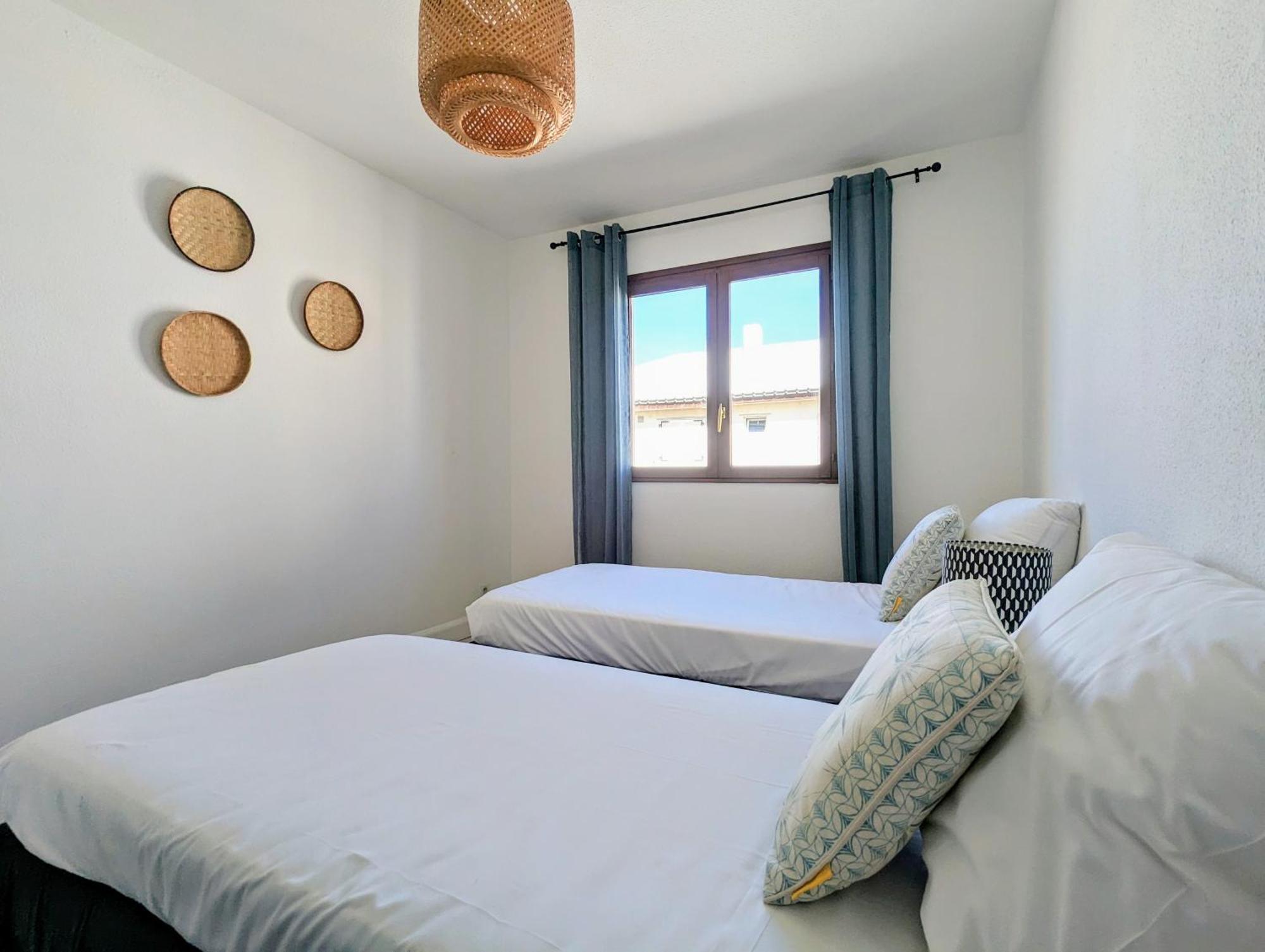 Cap Saint Gilles - T3 Vue Sur Le Port Apartment Luaran gambar