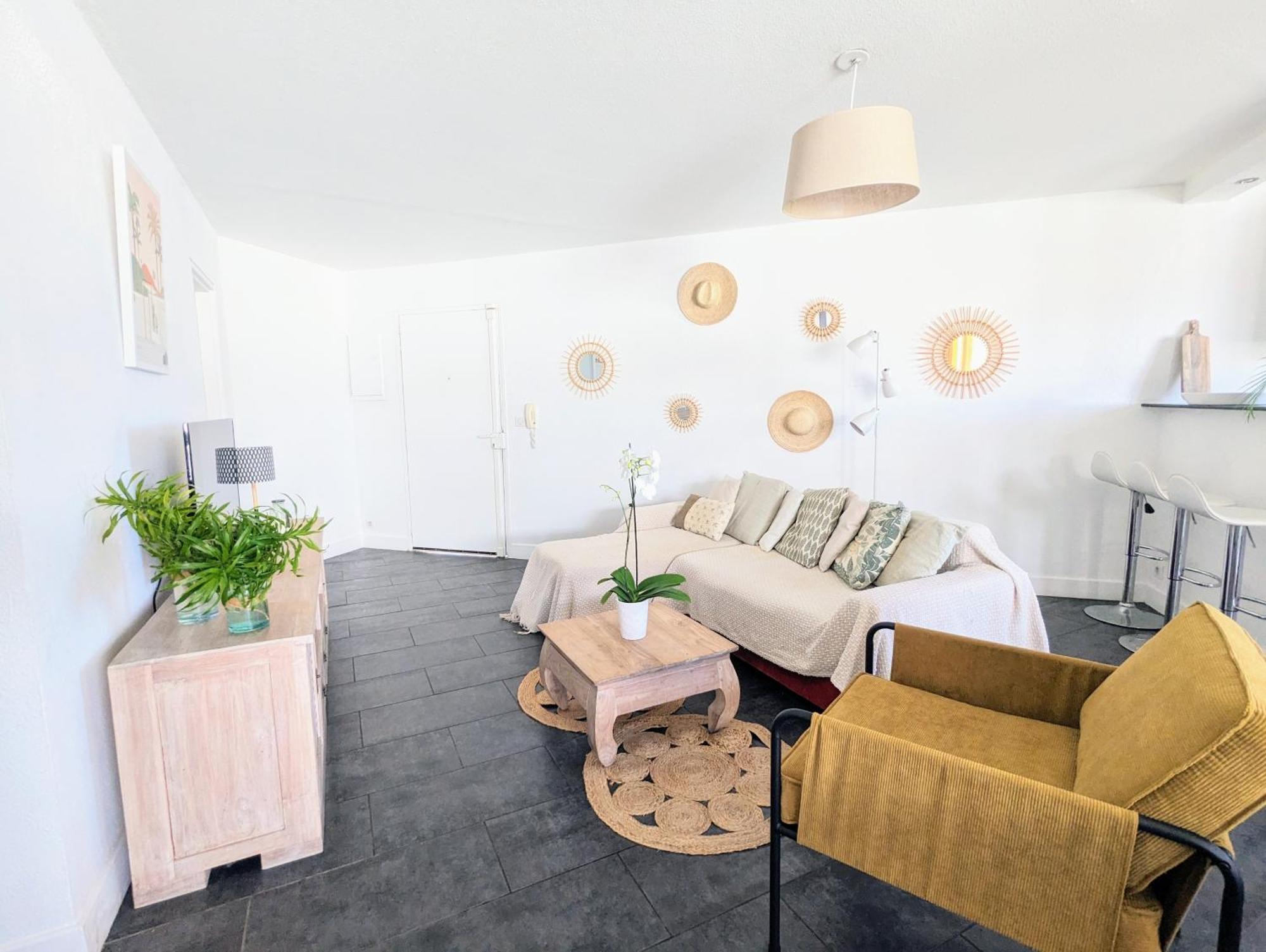 Cap Saint Gilles - T3 Vue Sur Le Port Apartment Luaran gambar
