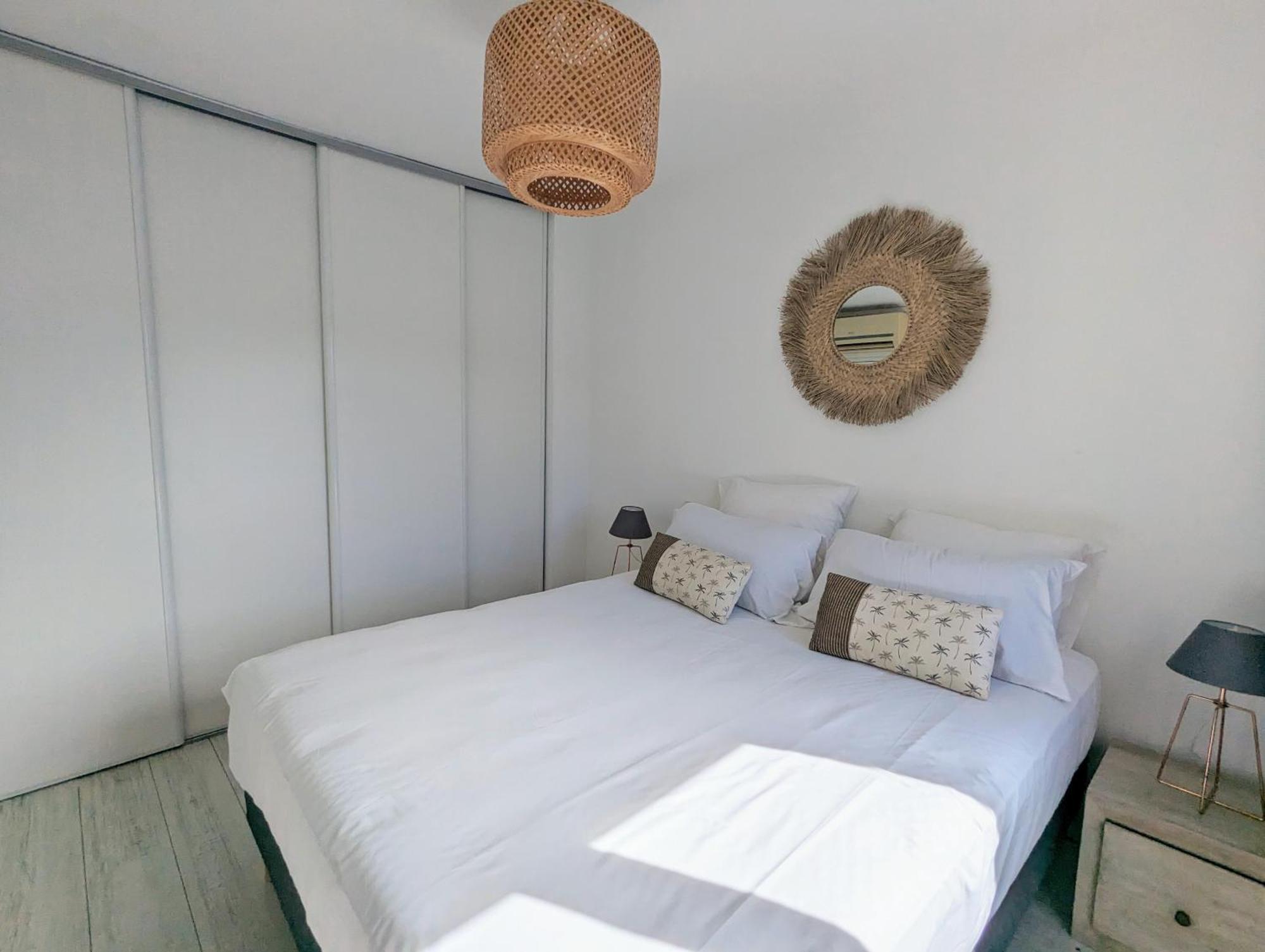 Cap Saint Gilles - T3 Vue Sur Le Port Apartment Luaran gambar