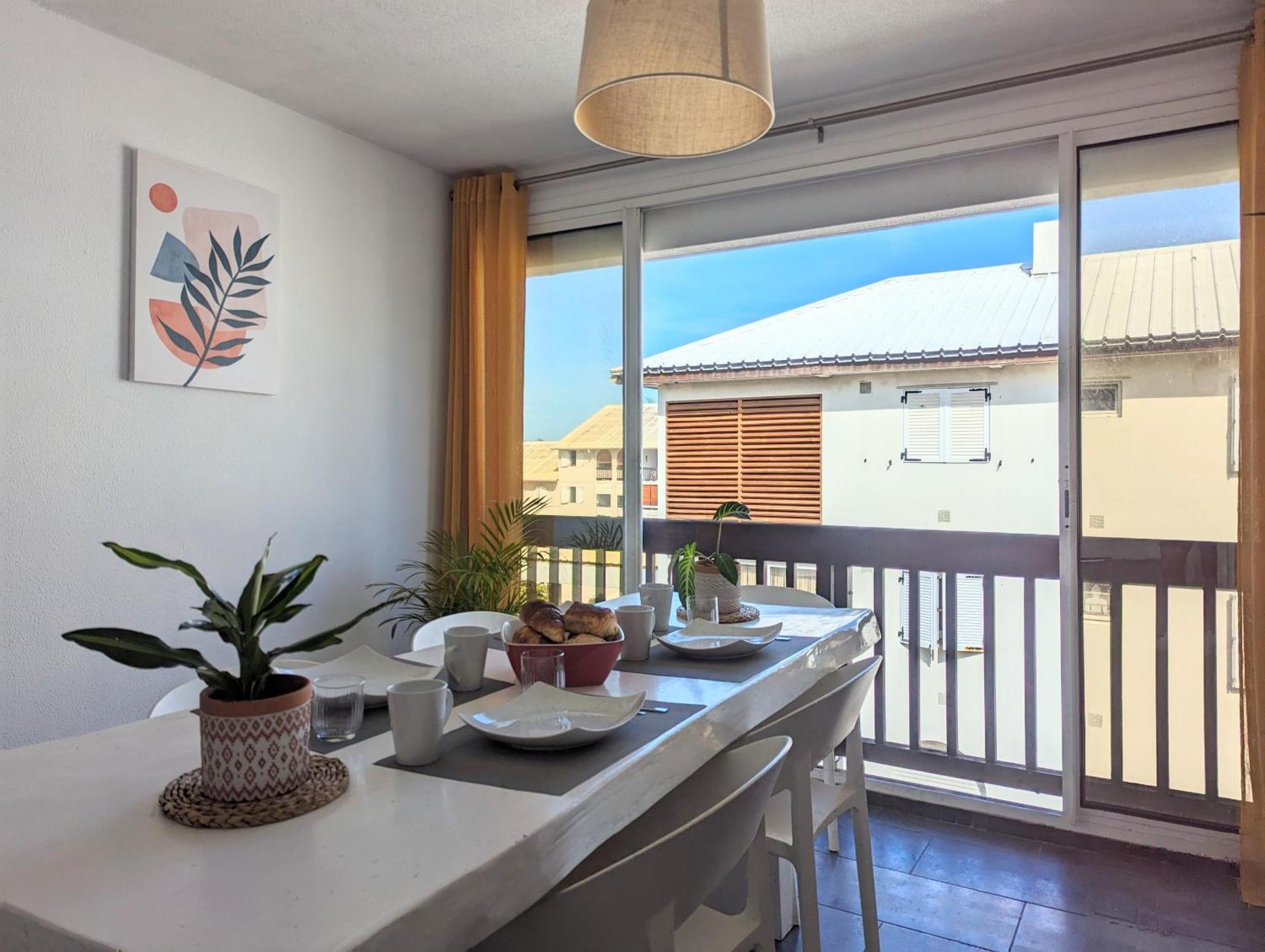 Cap Saint Gilles - T3 Vue Sur Le Port Apartment Luaran gambar