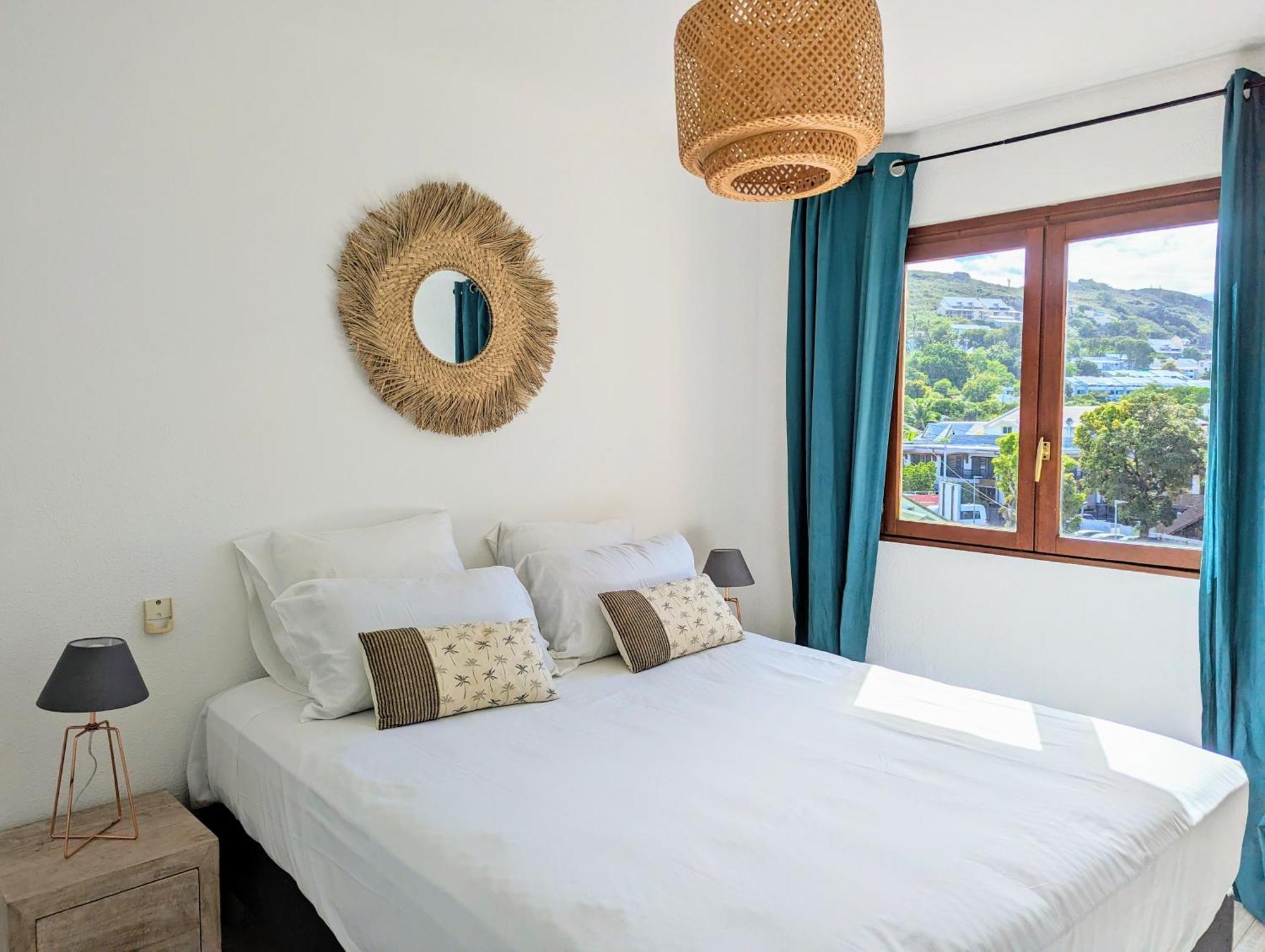 Cap Saint Gilles - T3 Vue Sur Le Port Apartment Luaran gambar